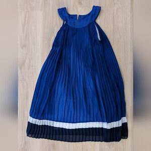 Girls beautiful blue pleated sleeveless dress size 8
